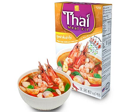 Суп Том Ям. TOM YUM KUNG (SPICY PRAWN SOUP).  Это один из самых известных тайских супов в мире. Он готовится на таких травах как лимонник, калган,  листья кафрского лайма, и т.д.
