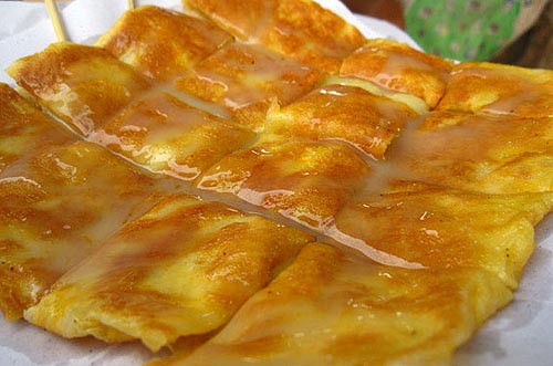 Банановый блинчик со сгущенкой.