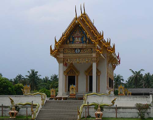 Wat Khunaram. Samui.