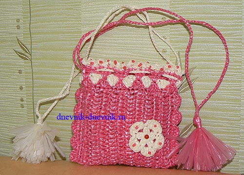 Розовая сумочка с цветочком для Насти.